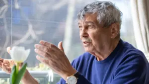 Giấc mơ trên giường bệnh của HLV Mircea Lucescu