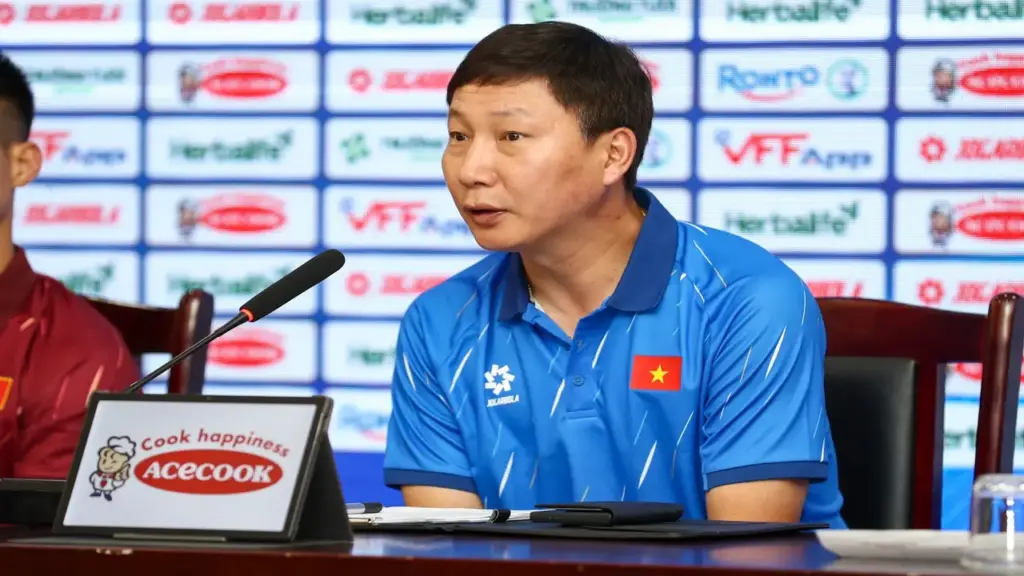 HLV Kim Sang Sik nói gì về đội tuyển Malaysia?