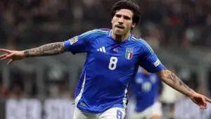 Italy tiến sát vé dự World Cup