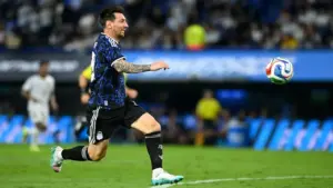 Messi im tiếng trước đối thủ xếp hạng thấp hơn Việt Nam