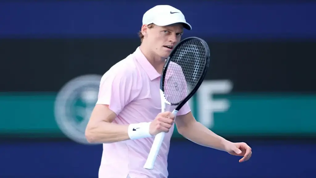 Sinner thắng tốc hành, ghi danh bán kết Miami Open