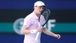 Sinner thắng tốc hành, ghi danh bán kết Miami Open