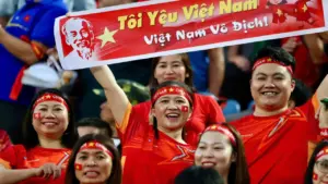 Việt Nam - Malaysia: Xuân Son, Hoàng Hên đá chính