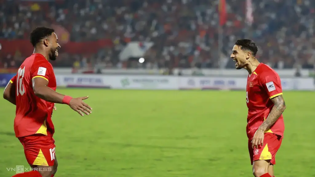 Xuân Son: 'Việt Nam mạnh hơn khi có Hoàng Hên'