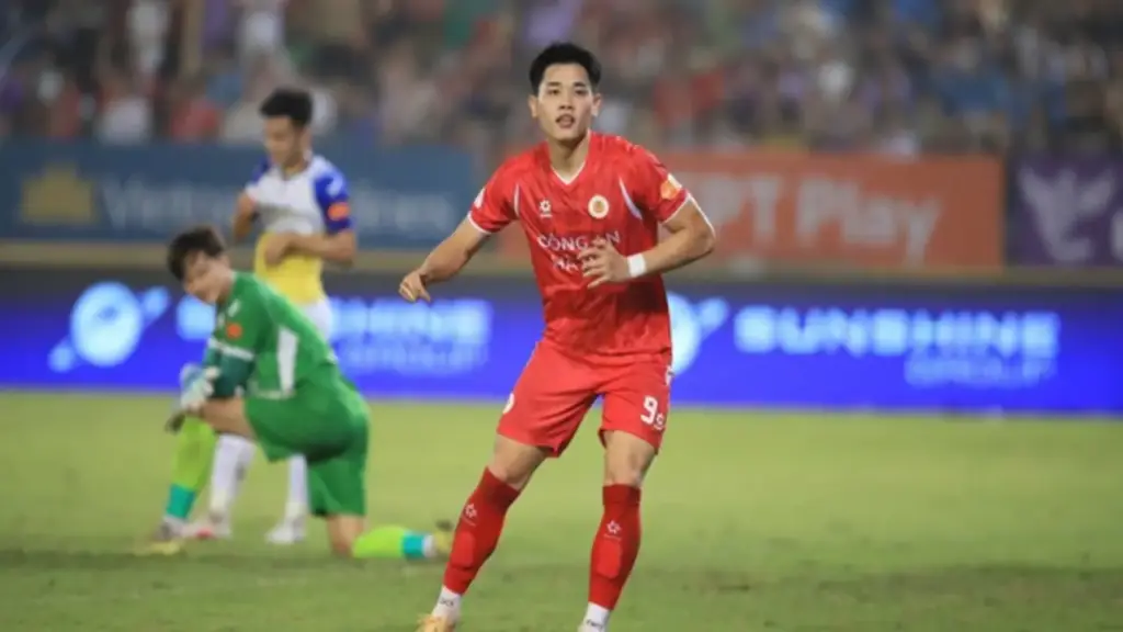 Bảng xếp hạng V-League mới nhất: HAGL báo động đỏ, dần lộ diện đối thủ phải xuống hạng