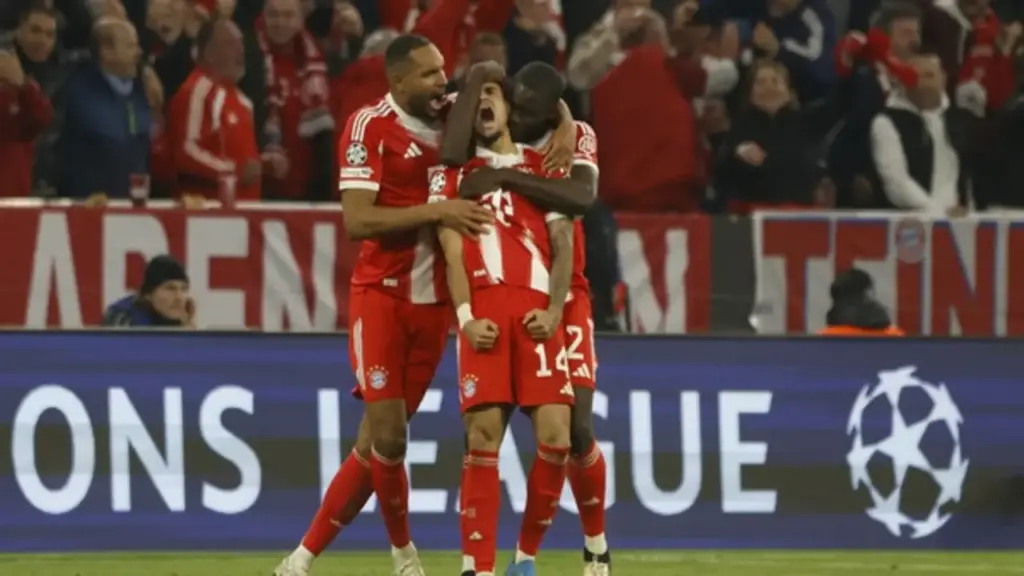 Bayern Munich 'đá văng' Real Madrid theo kịch bản không tưởng, Arsenal cực bản lĩnh loại Sporting Lisbon
