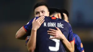 Đình Bắc lập cú đúp rực rỡ, CLB CAHN ‘hủy diệt’ Đà Nẵng: Cán cột mốc ghi bàn khó tin