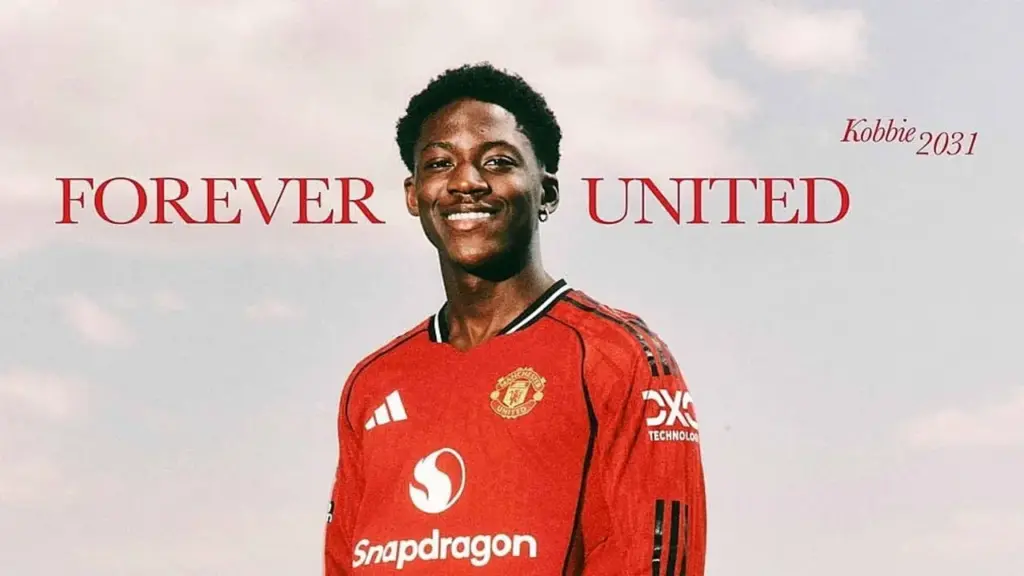 Mainoo gia hạn với Man Utd, tăng 500% lương