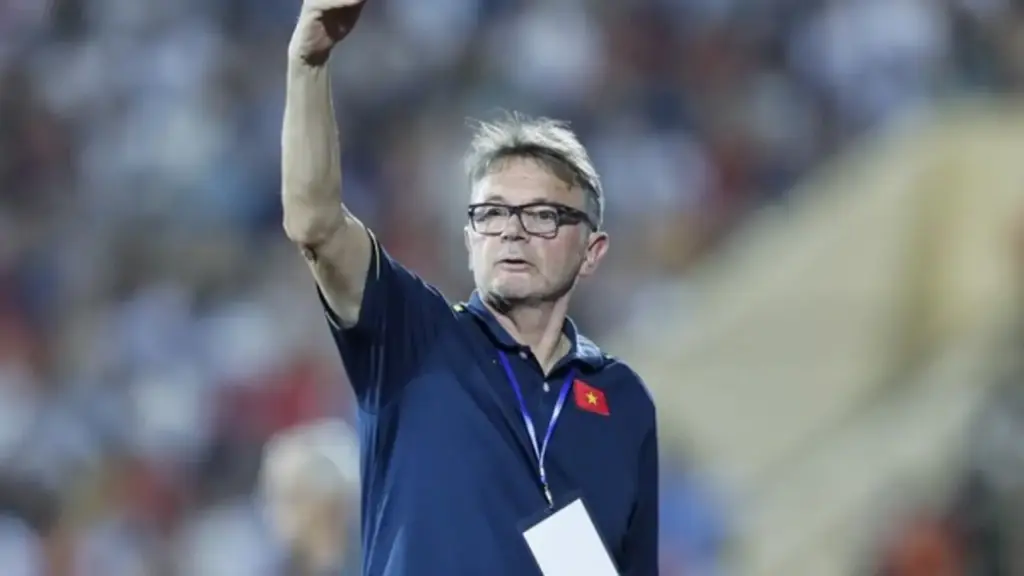 Nóng: HLV Troussier sắp trở lại Việt Nam trong vai trò mới, tái ngộ trợ lý cũ?