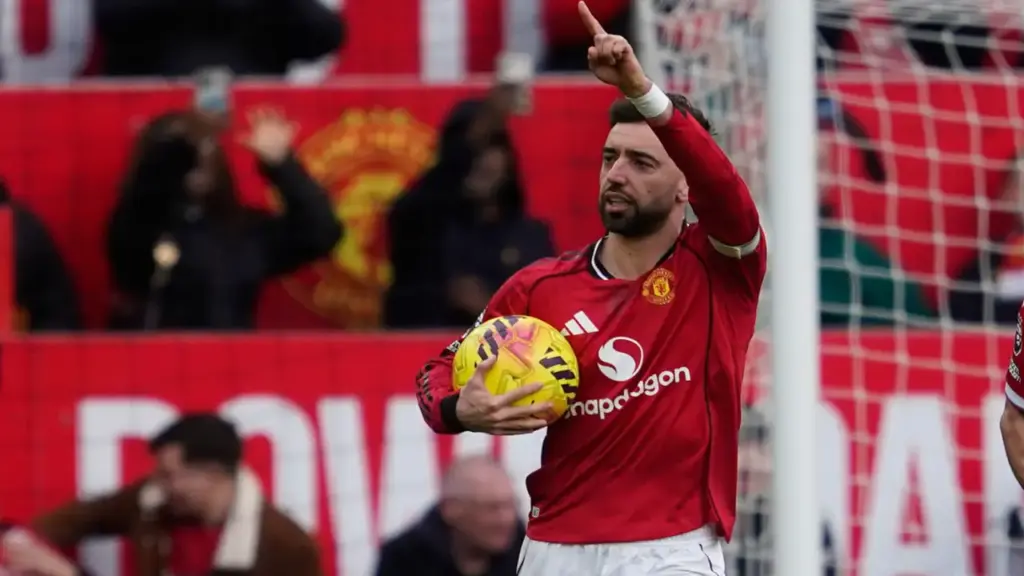 Bruno Fernandes thắng giải cầu thủ hay nhất Ngoại hạng Anh