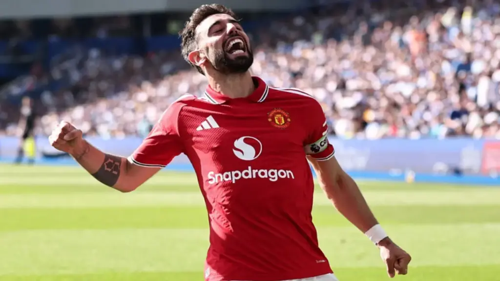 Fernandes: 'Roy Keane nói không đúng sự thật về tôi'