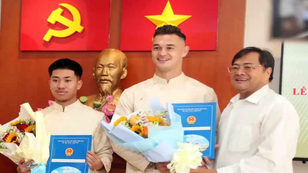 Khoa Ngô và Lê Giang Patrik háo hức lên tuyển Việt Nam