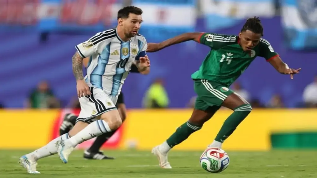 Argentina 1-0 Algeria (hiệp 2): Messi tạo sự khác biệt