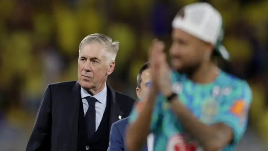 Đội tuyển Brazil bị chất vấn trên đất Mỹ: ‘Ronaldinho đâu?’