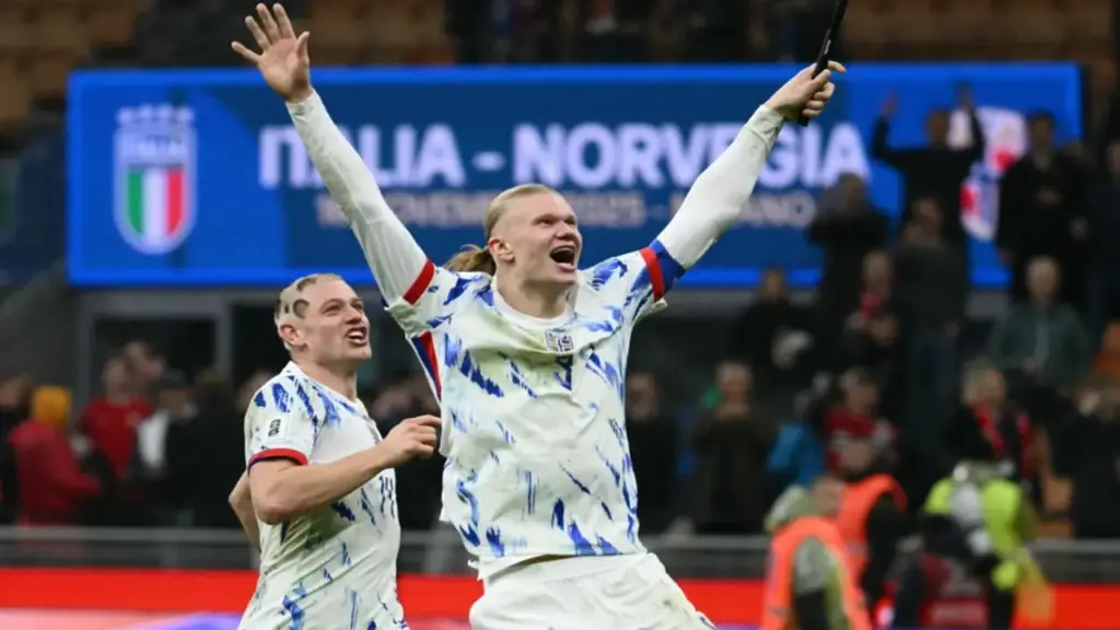 Iraq - Na Uy: Haaland, Odegaard đá chính