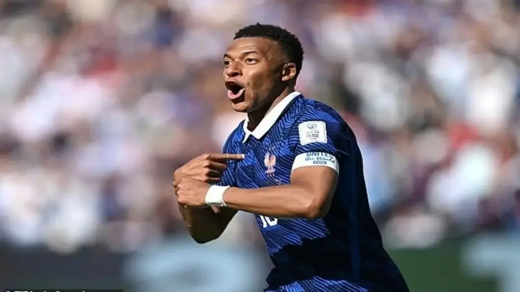 Mbappe phá kỷ lục ghi bàn mọi thời đại ở đội tuyển Pháp