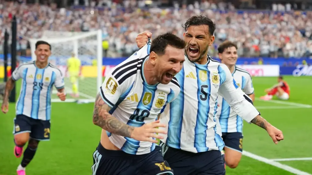 Messi: 'Mọi thứ thật ngoạn mục'