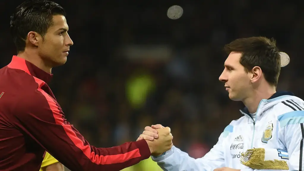 Messi phá kỷ lục của Ronaldo để dẫn đầu 12 thống kê World Cup
