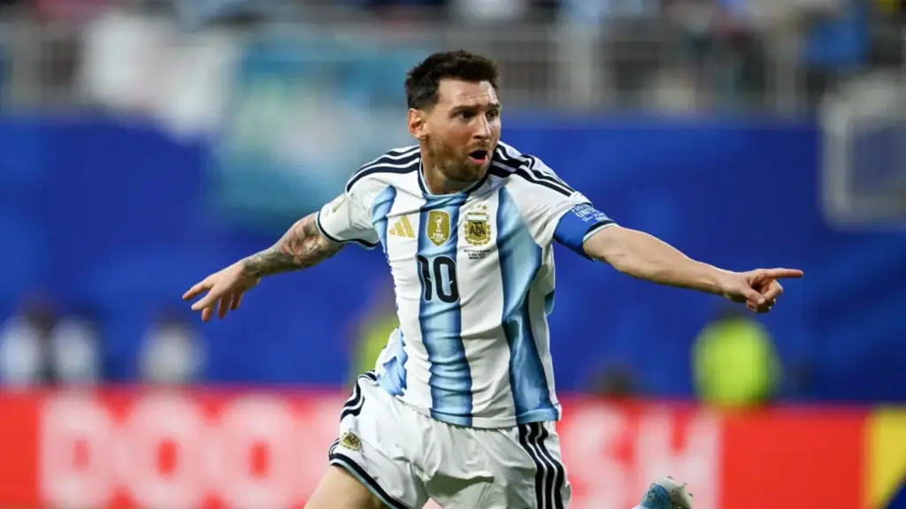 Messi trở thành cầu thủ ghi nhiều bàn thắng nhất lịch sử World Cup