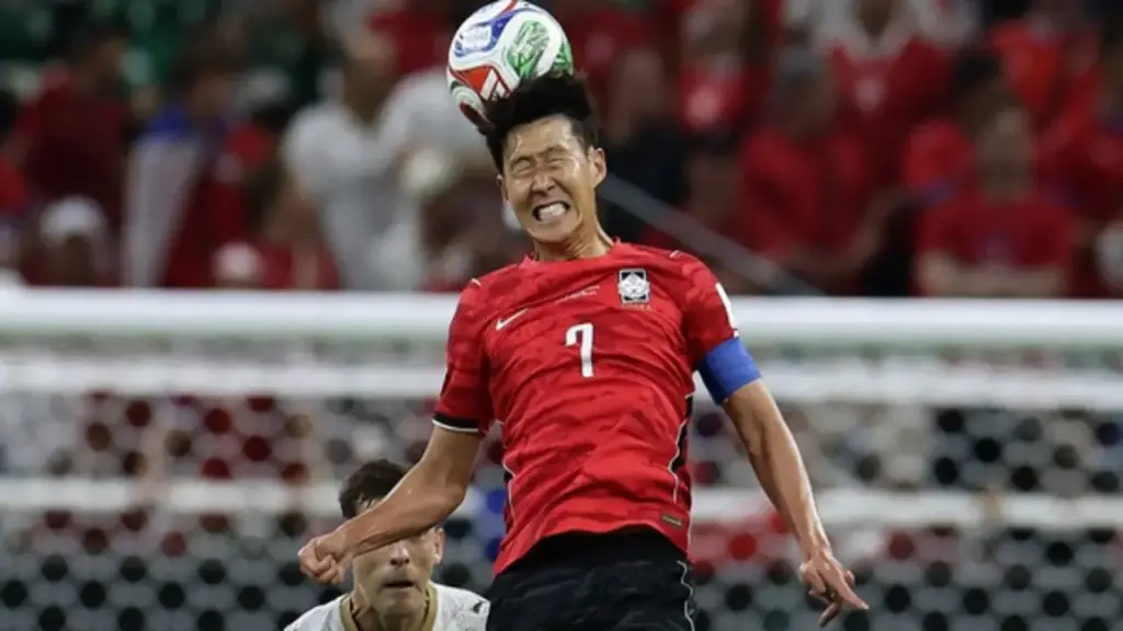 Son Heung-min bị xúc phạm, lãnh đạo KFA phản ứng cực gắt: Họp khẩn với truyền thông Hàn Quốc
