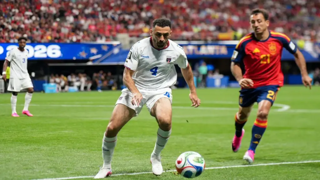 Suýt lỡ World Cup vì tưởng tin nhắn lừa đảo