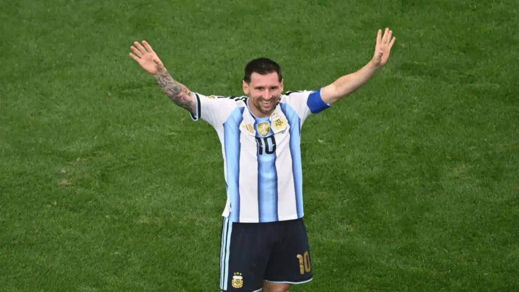 Video: Bàn thắng đưa Messi thành chân sút vĩ đại nhất World Cup