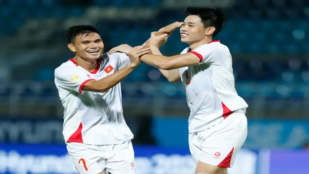ASEAN Cup: Điểm 10 duy nhất cho Đình Bắc của tuyển Việt Nam, cầu thủ nào xếp thứ 2?