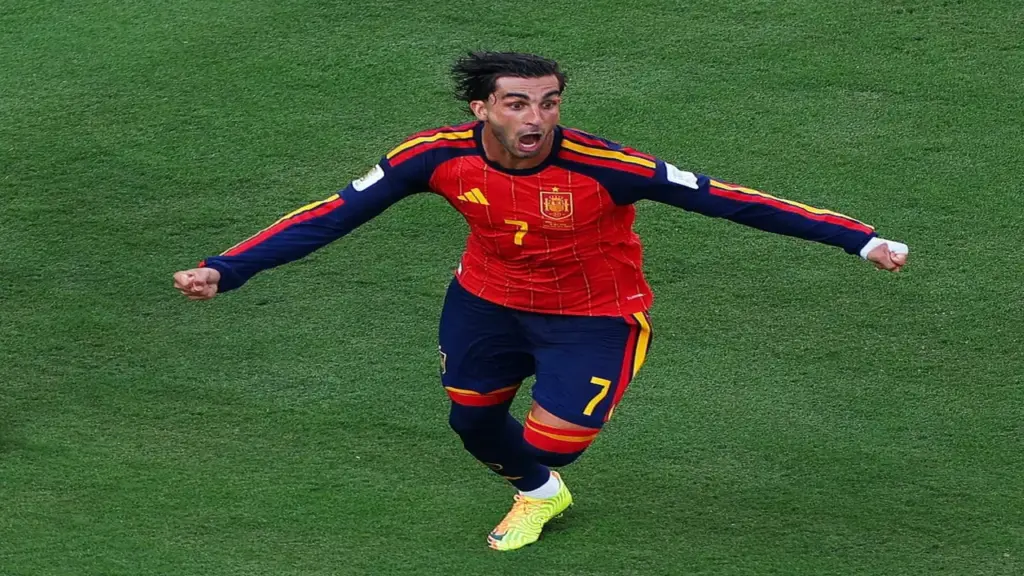 Ferran Torres và cú sút phá tan nghịch cảnh ở đội tuyển Tây Ban Nha
