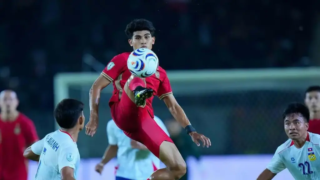 Lào 0-3 Thái Lan (H2): Yotsakorn sút tung nóc lưới